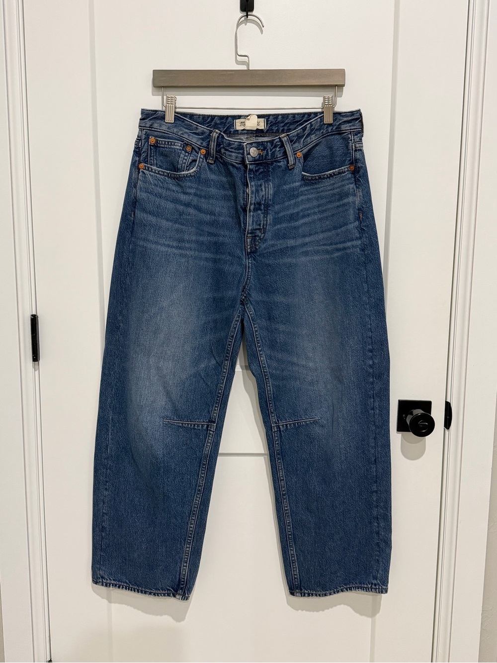 Madewell The Darted Barrel-Leg Jean